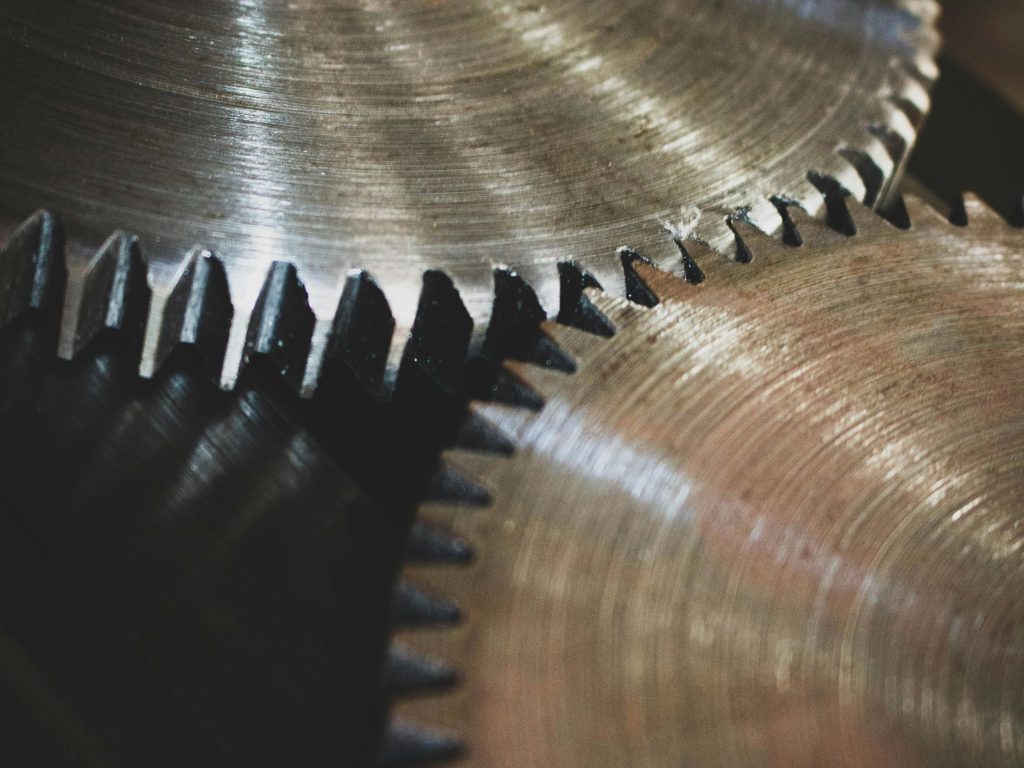 Factory gears as private 5G mobile networks passed 2,000 enterprise deployments in the first quarter, driven heavily by complex industrial automation demands.