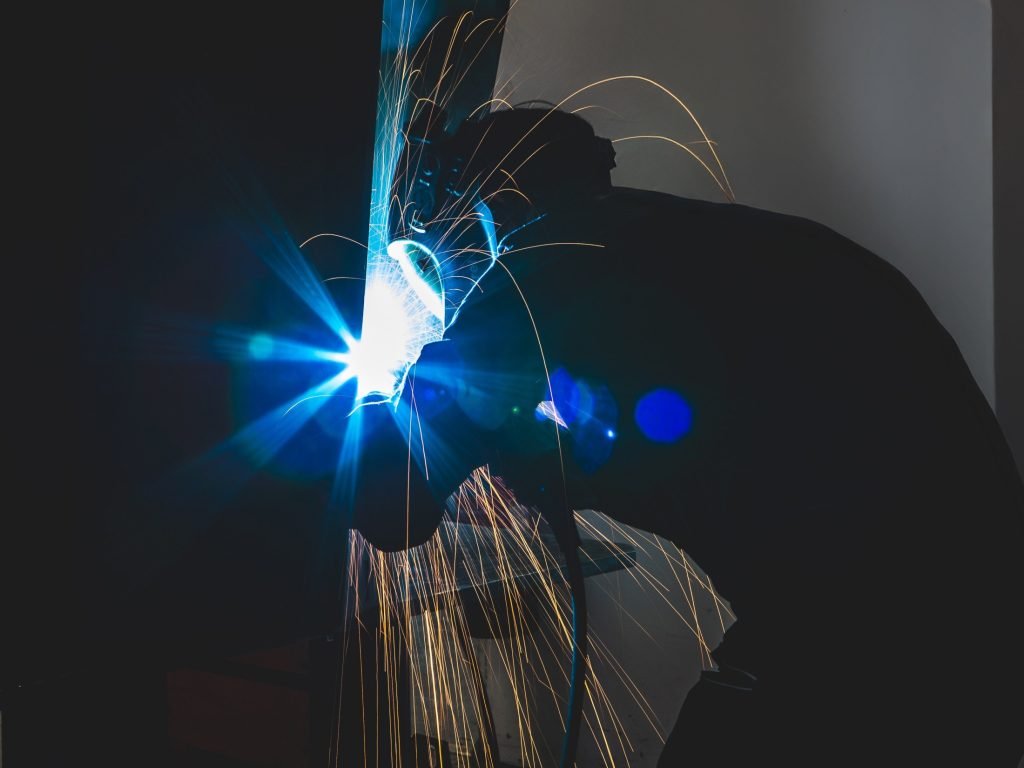 Digital welder as Relay and Celona have formed a partnership to eliminate wireless dead zones across industrial facilities using private 5G and converged network infrastructure.